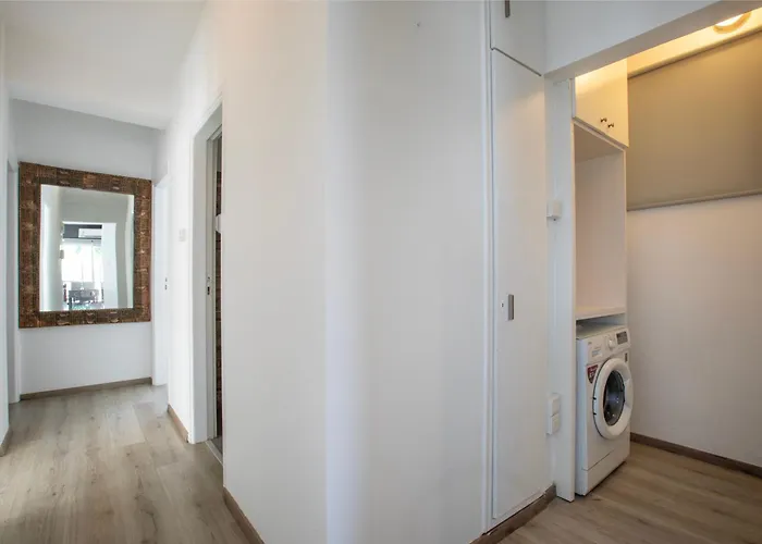 Neapolis Spacious Quiet Near * リマソール