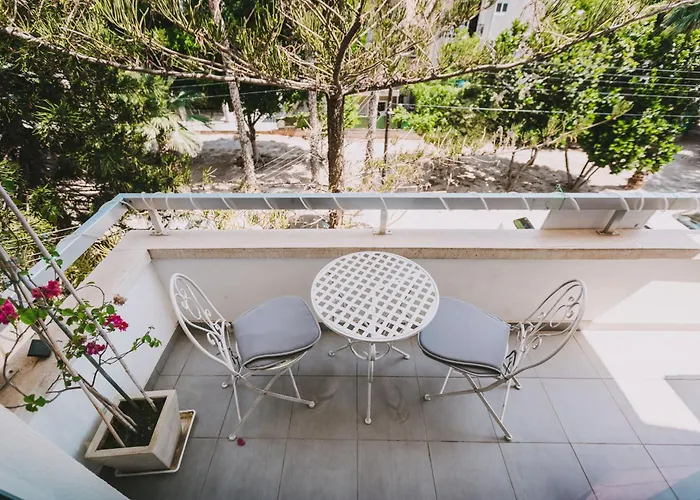 Neapolis Spacious Quiet Near *