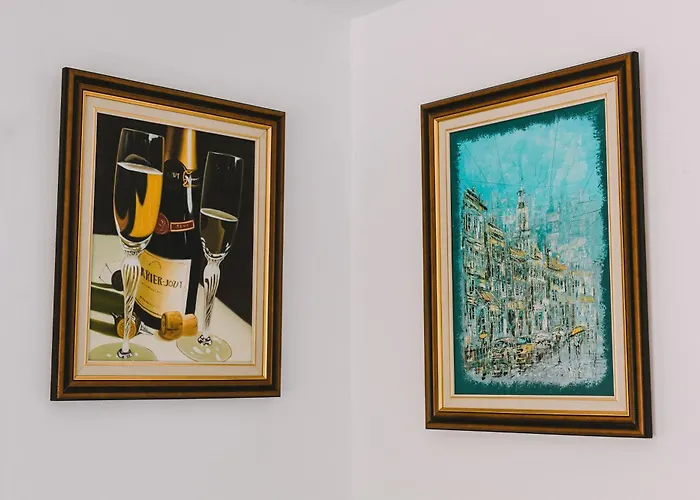 Apartmán Neapolis Spacious Quiet Near