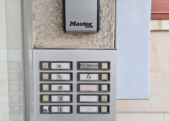 Neapolis Spacious Quiet Near * Limisso